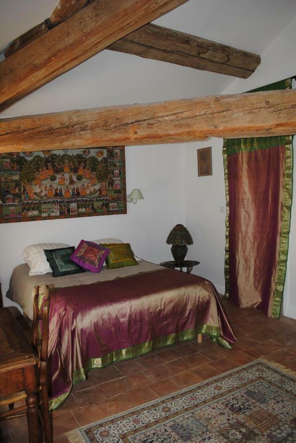 Les Routes Du Monde Bed and Breakfast Saint-Geniès-de-Comolas Zewnętrze zdjęcie